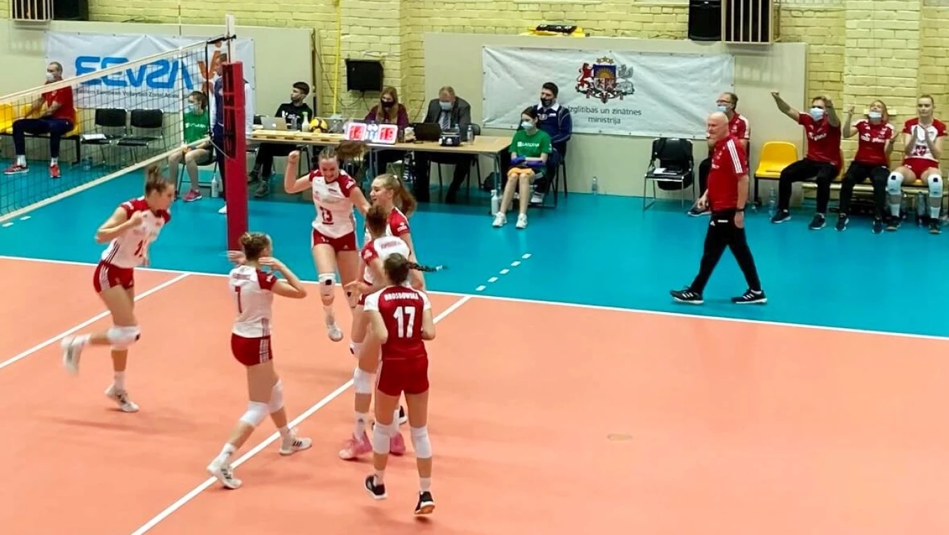 EEVZA: Do finału bez strat