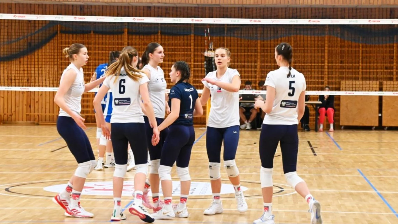 II LIGA: Zabrakło liderki
